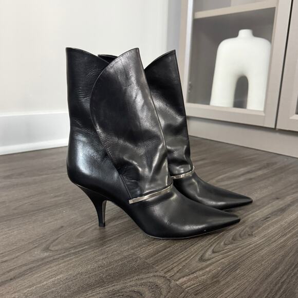 Givenchy Black Leather Silver Bar Heeled Bootie 38.5 Point Toe Kitten Heel Boots - Picture 1 of 6